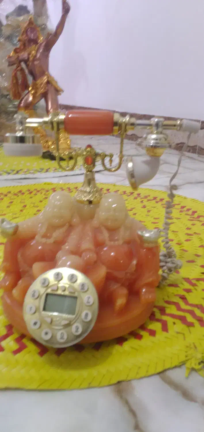 تلفن سلطنتی زیبا تمیز|کلکسیون اشیاء عتیقه|قائم‌شهر, |دیوار