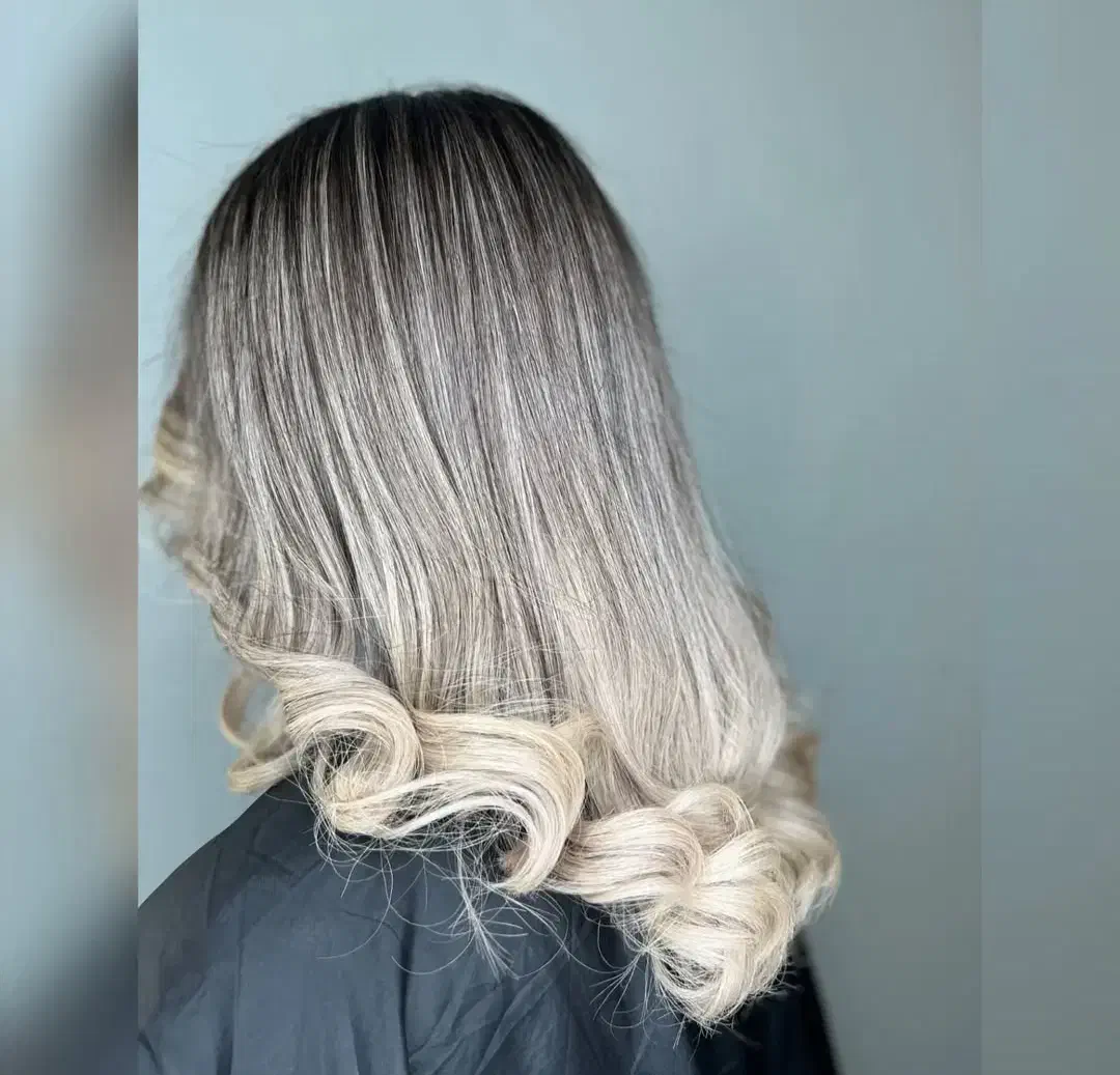 رنگ ولایت تخصصی|خدمات آرایشگری و زیبایی|خوی, |دیوار