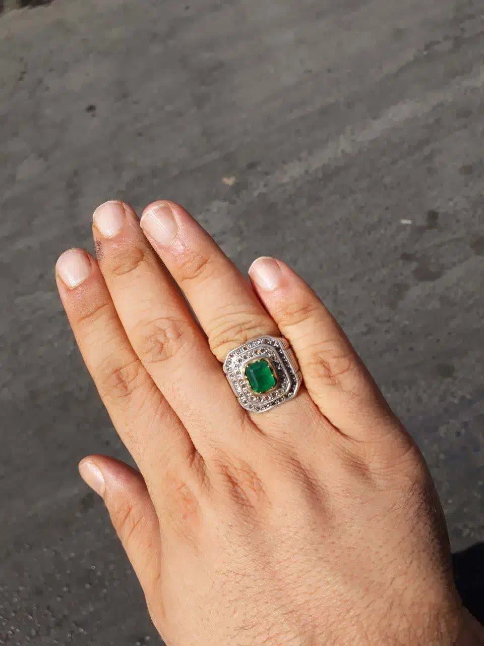 زمرد اصل پنجشیر|جواهرات|اصفهان, درب کوشک|دیوار