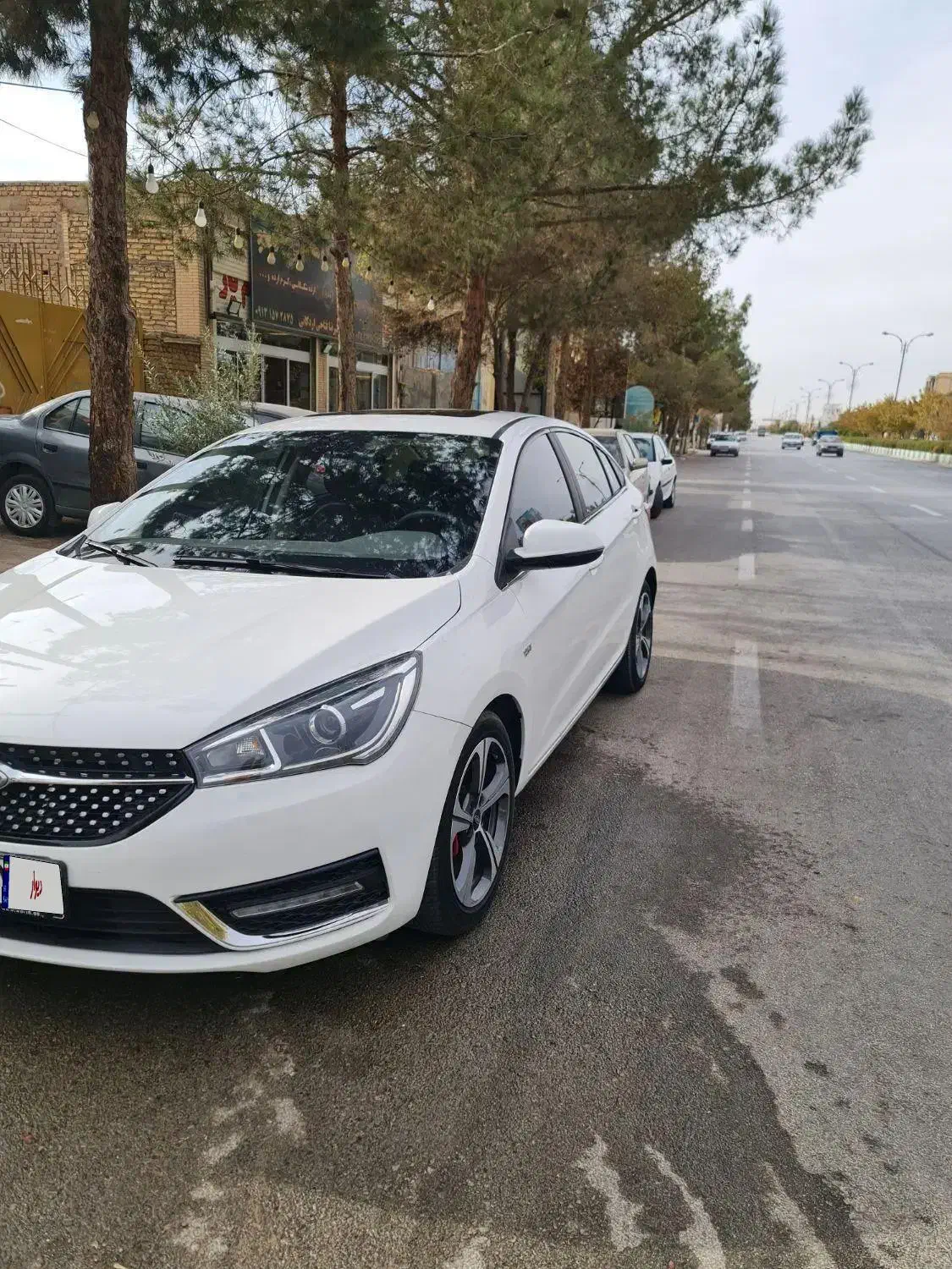 آریزو5مدل 1402سفید|خودرو سواری و وانت|یزد, |دیوار