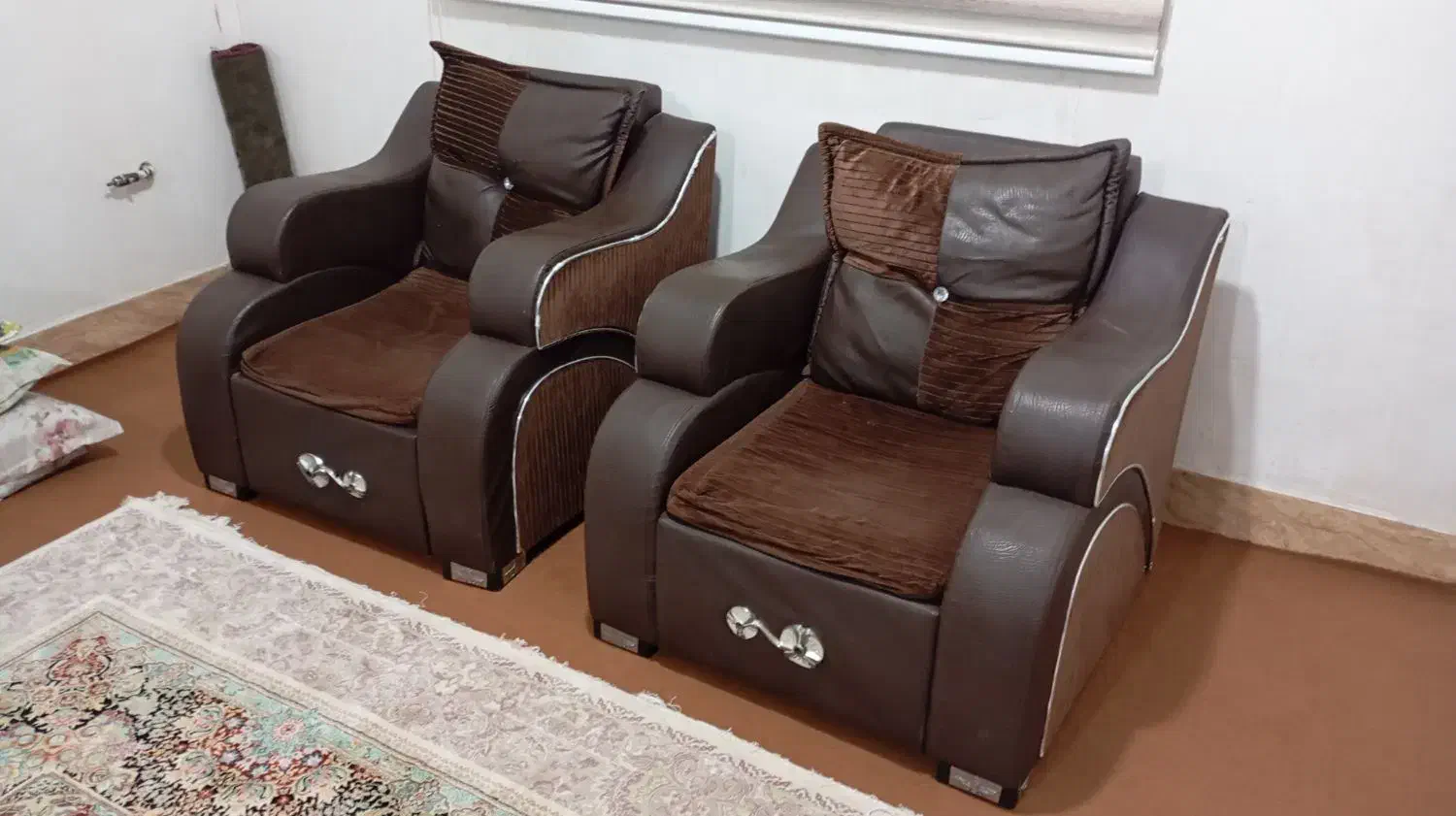 مبل ۷ نفره قهوه ای سوخته|مبلمان خانگی و میز عسلی|گنبد کاووس, |دیوار