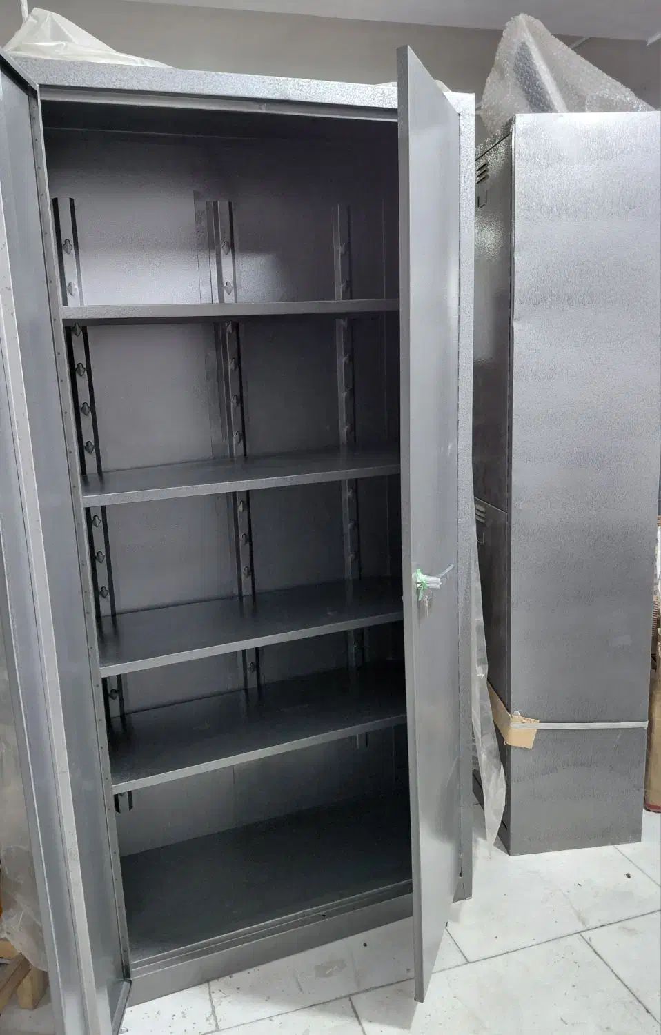 تولید کد ۷۰۴کمد فلزی کد۶۰۴ تجهیزات کامل کد۵ اداری|مبلمان اداری|کرج, حصارک پایین|دیوار