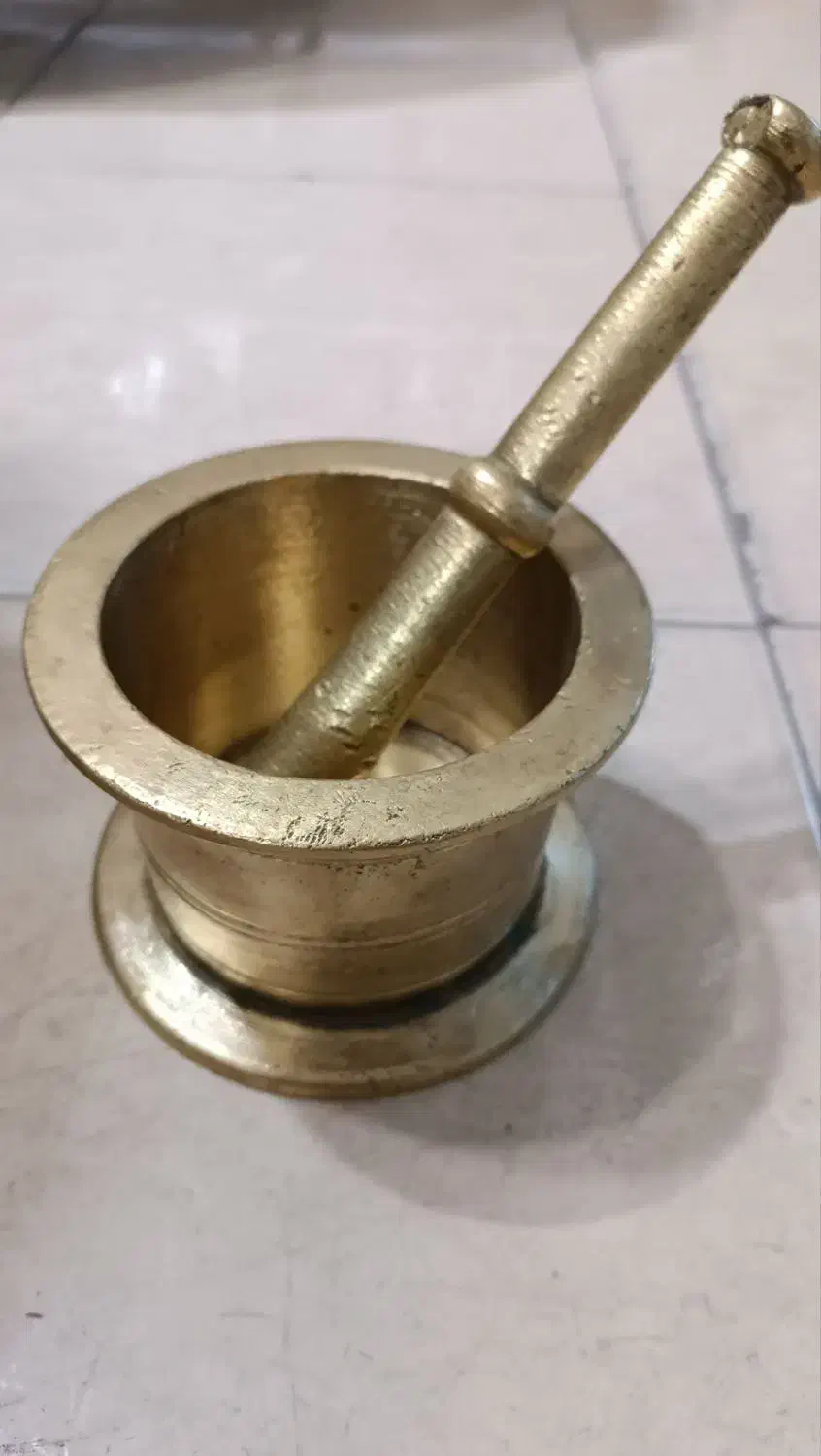 هاونگ قدیمی برنز|کلکسیون اشیاء عتیقه|الشتر, |دیوار