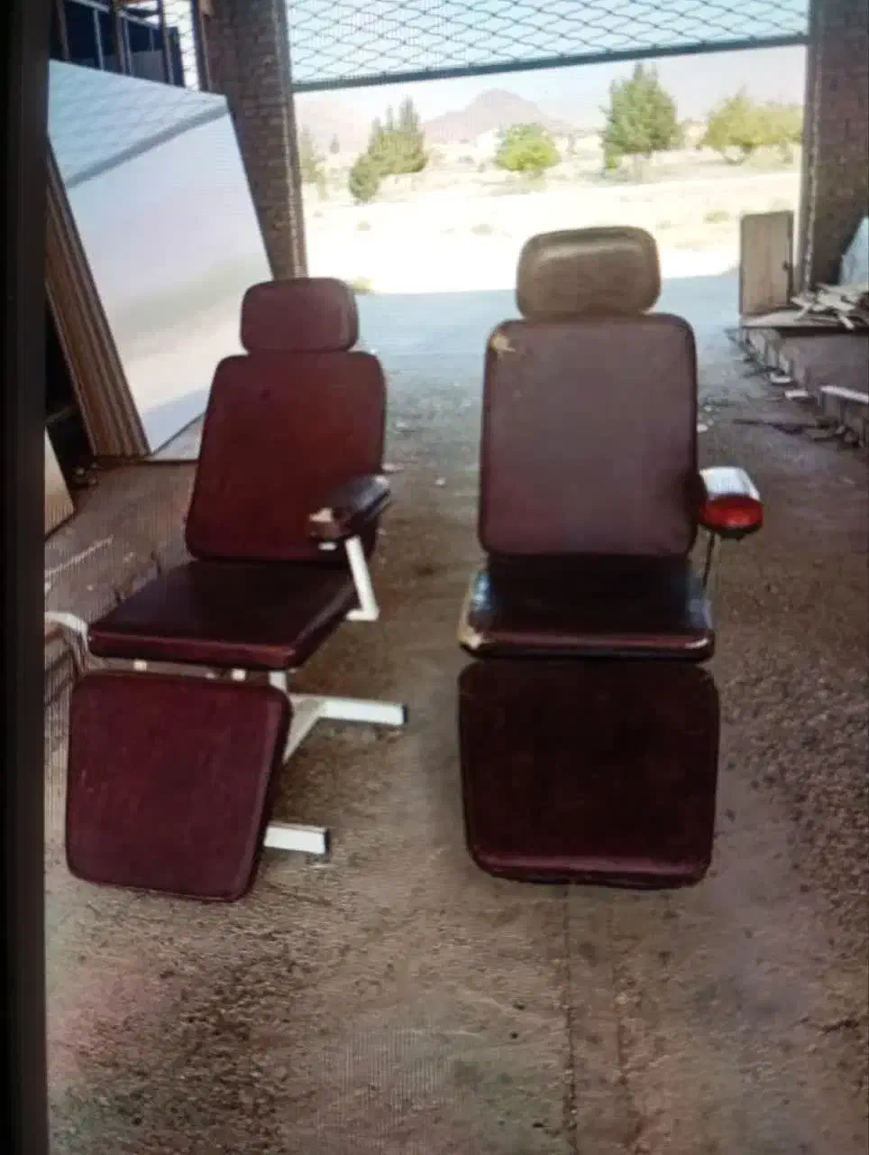 صندلی|آرایشگاه و سالنهای زیبایی|یزد, |دیوار