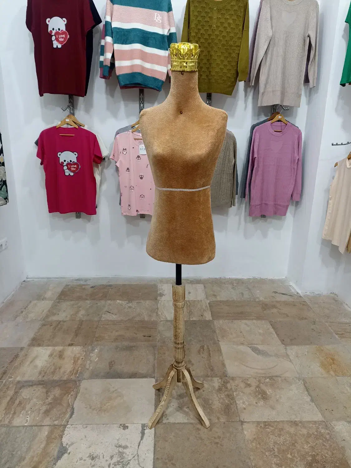 مانکن.رگال|فروشگاه و مغازه|قم, پردیسان|دیوار