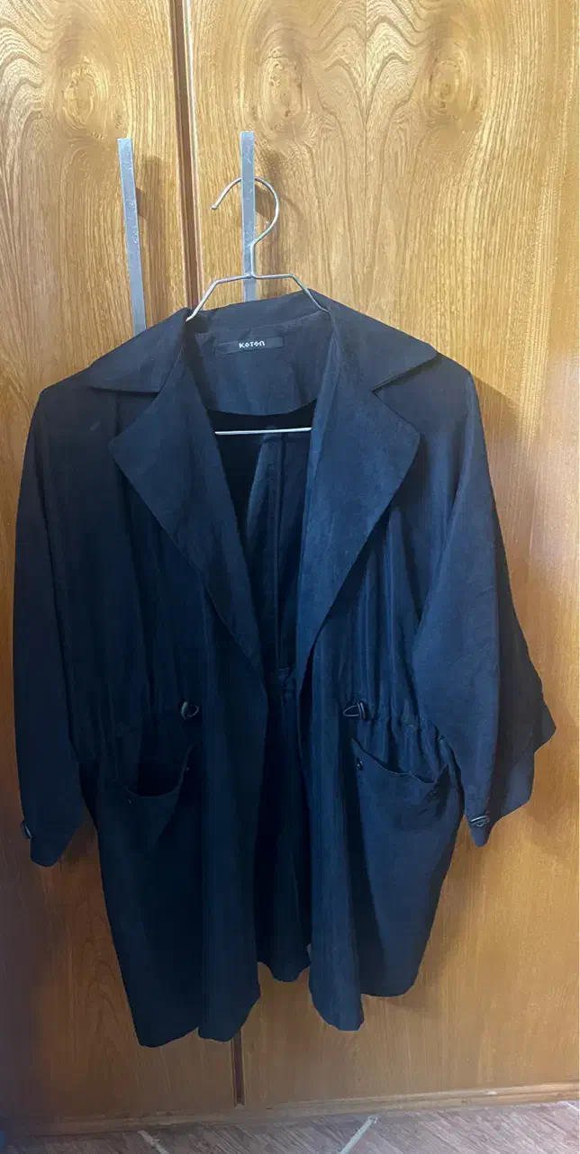 بارونی مخملی جلو باز|لباس|گنبد کاووس, |دیوار