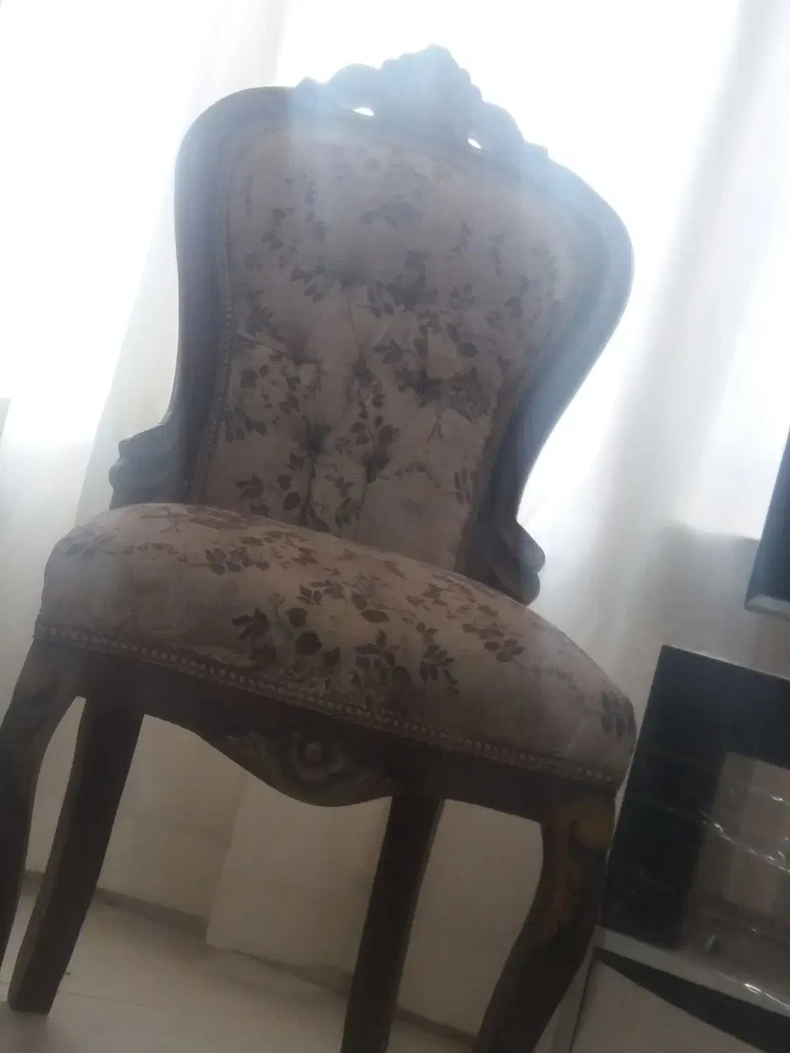 ۴ عدد صندلی در حد نو|صندلی و نیمکت|سیرجان, |دیوار