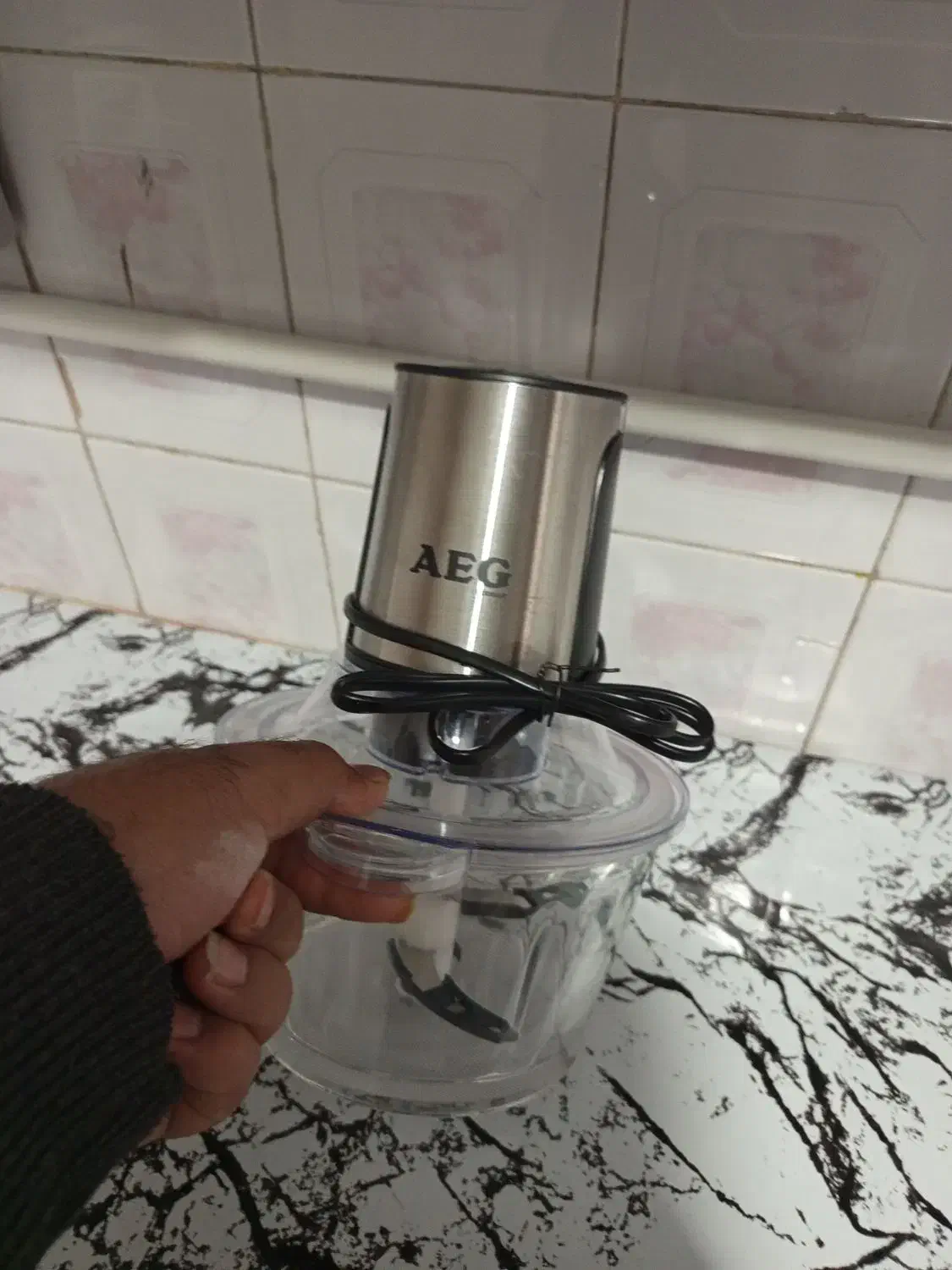 خوردکن|خردکن، آسیاب، غذاساز|یزد, |دیوار