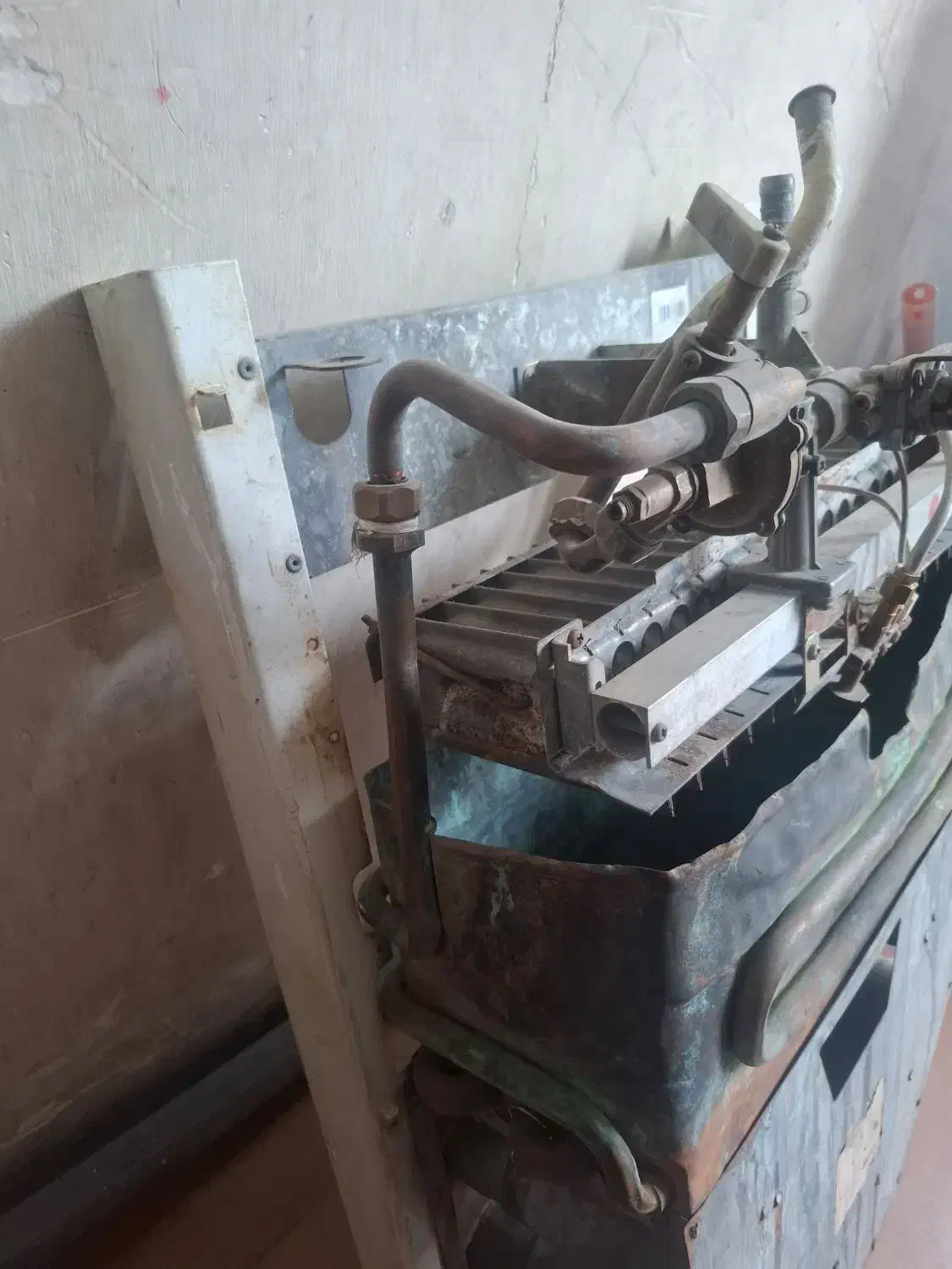 تعمیر شستشو وجوش ابگرمکن|آبگرمکن، پکیج، شوفاژ|اراک, |دیوار