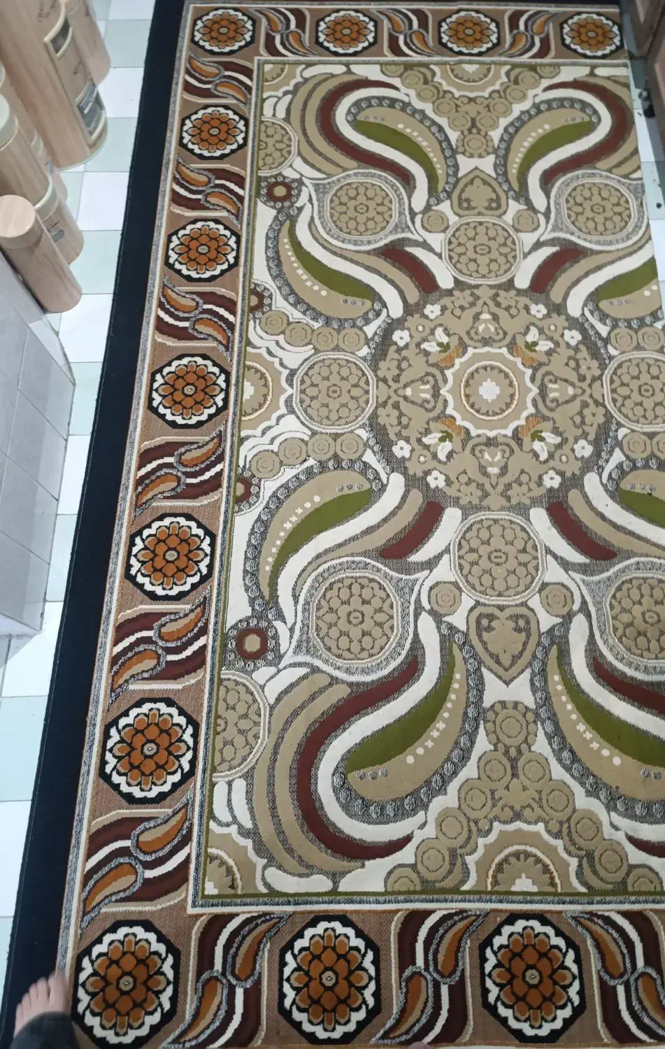 فرش|فرش|نیشابور, بنیاد شهید|دیوار