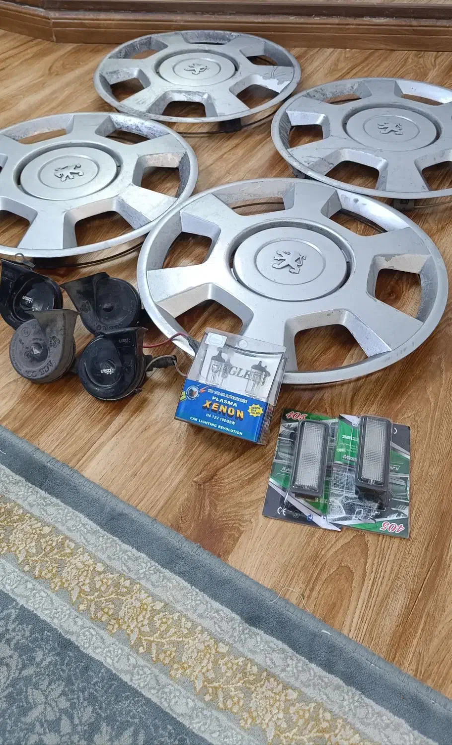 چهارعدد قالپاق پژو پارس فابریک سالم|قطعات یدکی و لوازم جانبی|مشهد, هفت تیر (نه دره)|دیوار