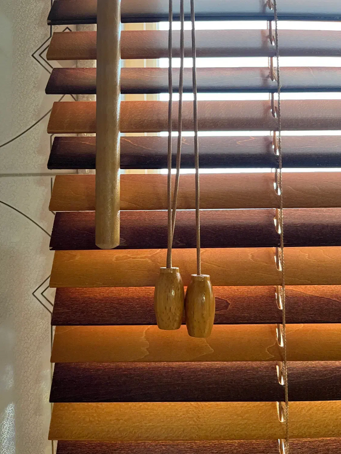 پرده کرکره ای چوبی|پرده، رانر، رومیزی|بندر انزلی, آذربایجان|دیوار