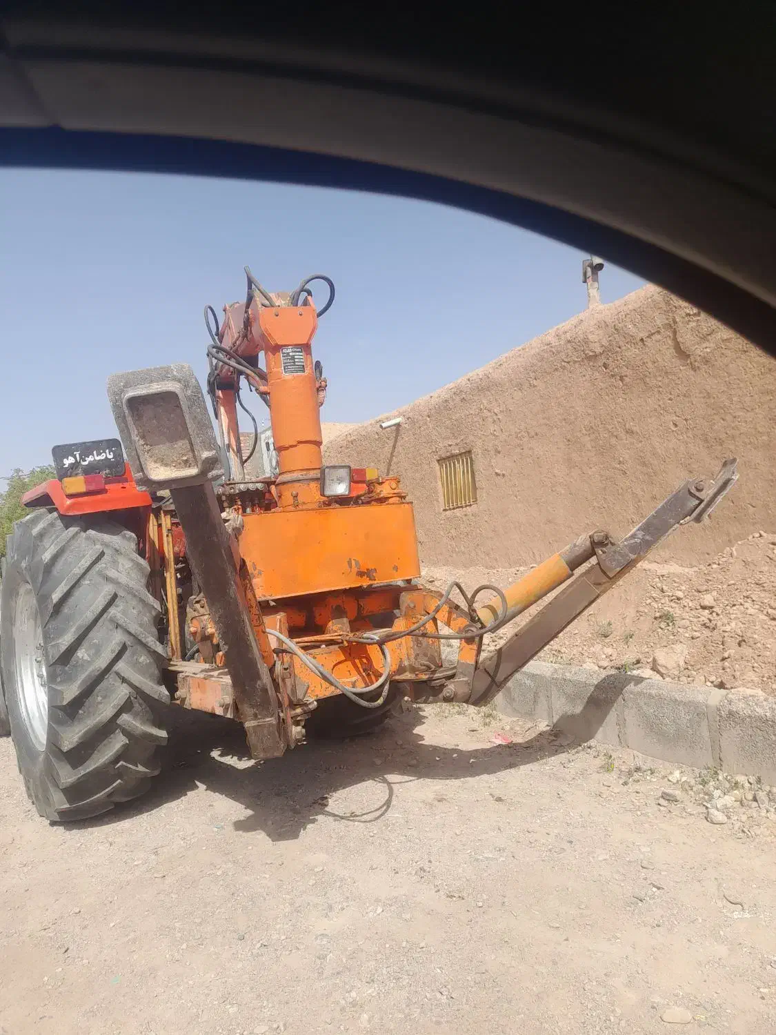 یک دستگاه کانال کن فرگوسن|خودرو سنگین|کرمان, |دیوار