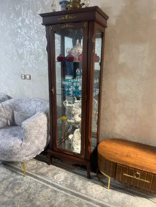 ویترین قهوه ای|بوفه، ویترین، کنسول|فولادشهر, A1|دیوار