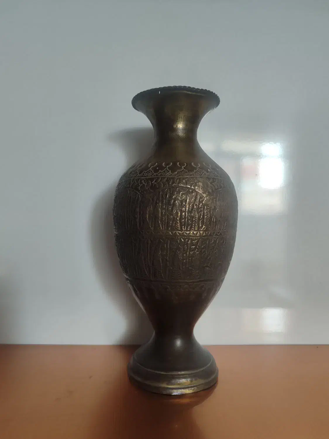 گلدان قدیمی قدمت صدساله|کلکسیون اشیاء عتیقه|گلپایگان, |دیوار