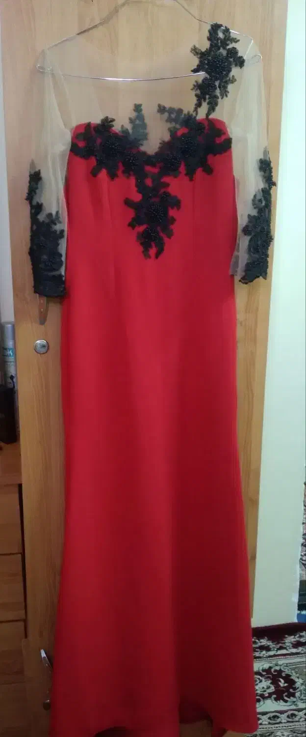 لباس مجلسی. ویژه برای شب یلدا|لباس|تربت‌حیدریه, منظر|دیوار