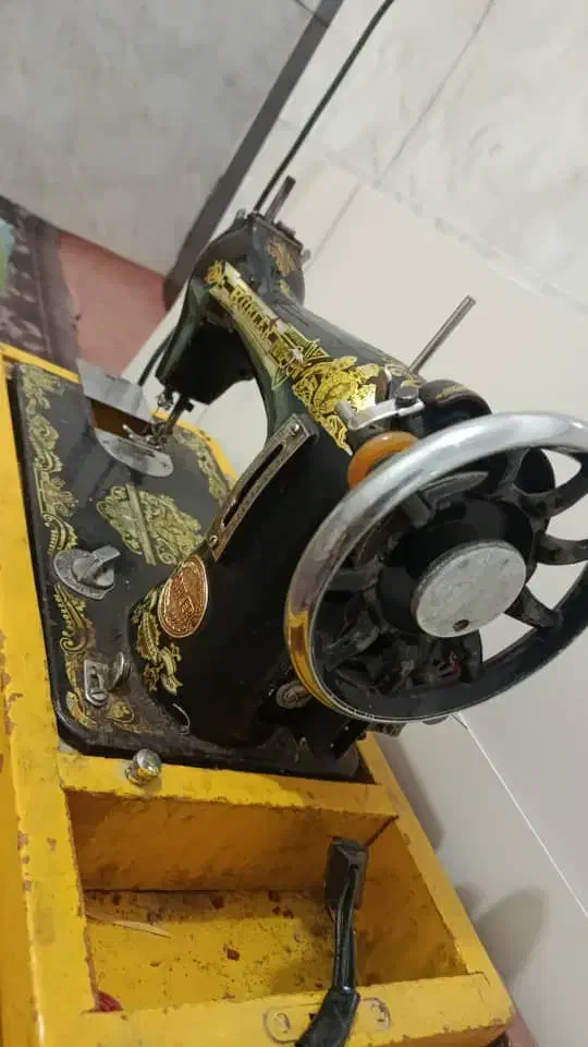 یک عدد چرخ خیاطی|چرخ خیاطی و ریسندگی|برازجان, |دیوار