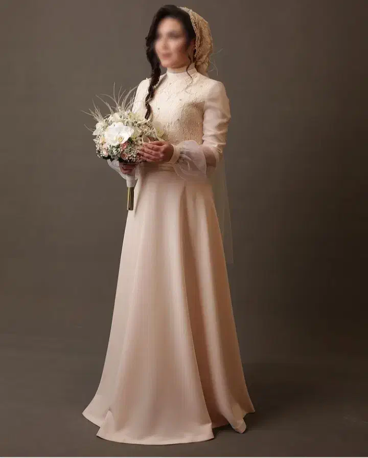 دوخت لباس نامزدی ، عقد و فرمالیته و جواهر دوزی|لباس|نجفآباد, امیرآباد|دیوار