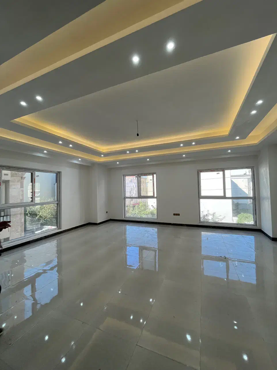 فروش ۱۰۵ متری / نوساز کلید نخورده / مشاعات عالی|فروش آپارتمان|تنکابن, |دیوار