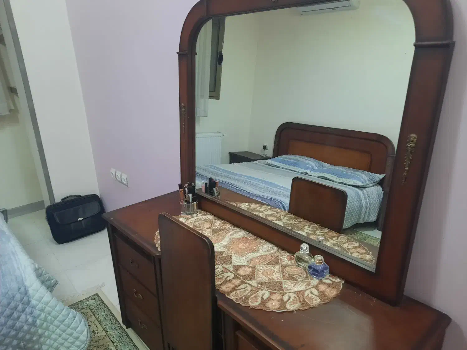 سرویس خواب چوب|تخت و سرویس خواب|اصفهان, خواجه عمید|دیوار