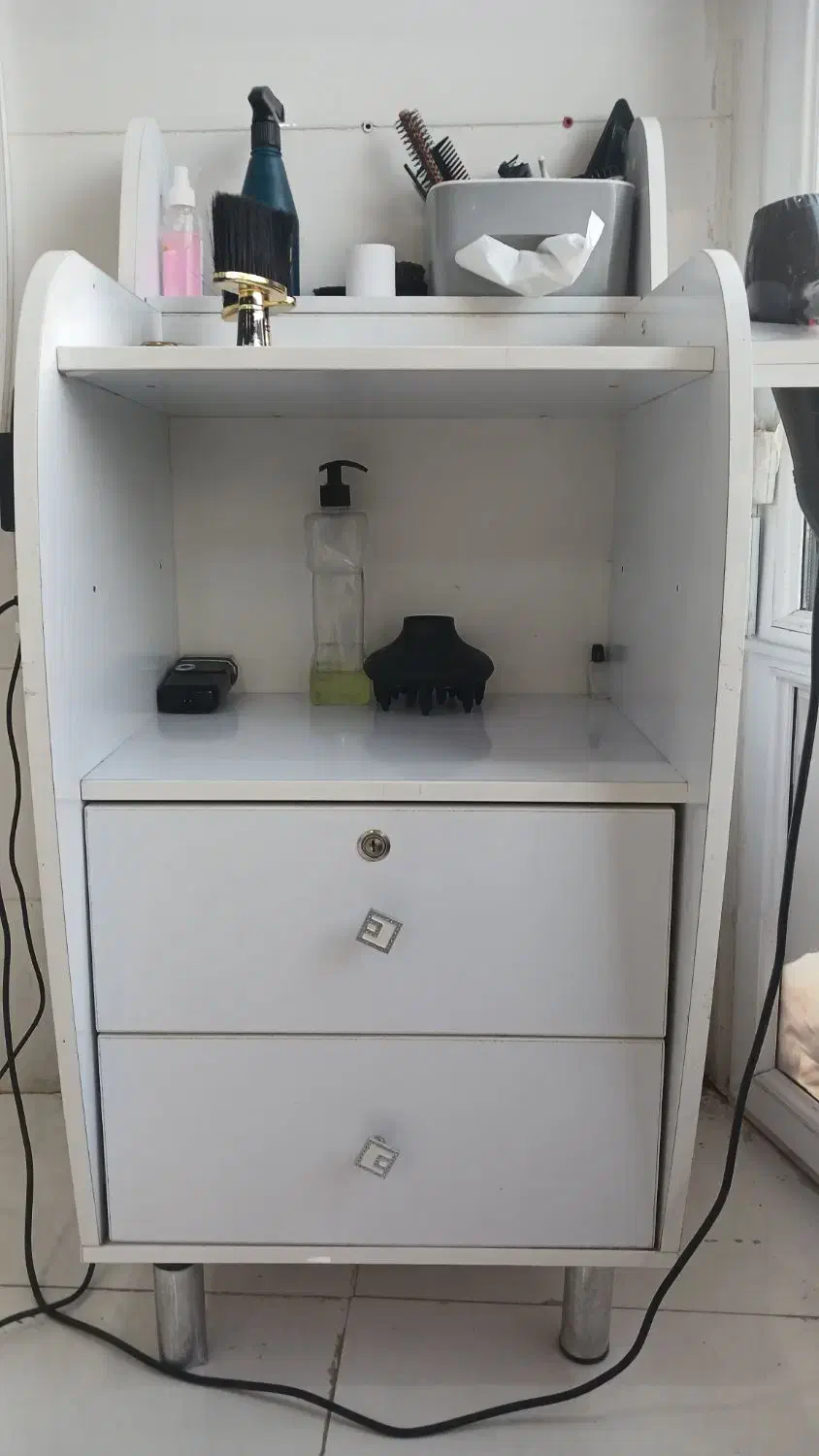 دکور آرایشگاه /شیک /۵ میلیون|آرایشگاه و سالن‌های زیبایی|اردبیل, |دیوار