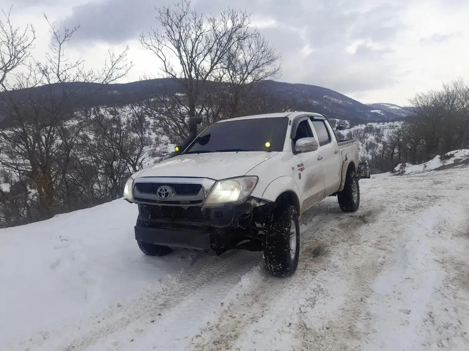 هایلوکس دوکابین ۲۰۱۱ ویگو|خودرو سواری و وانت|ارومیه, |دیوار