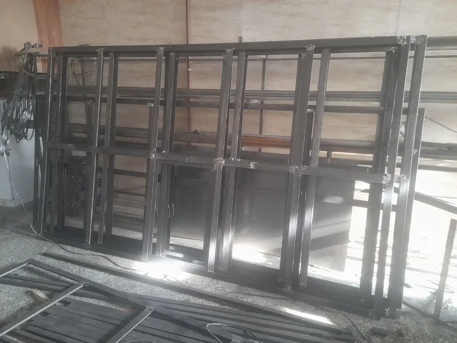 کارگاه خدمات جوشکاری co2 و برق|خدمات پیشه و مهارت|مشهد, شهید احمدی روشن|دیوار