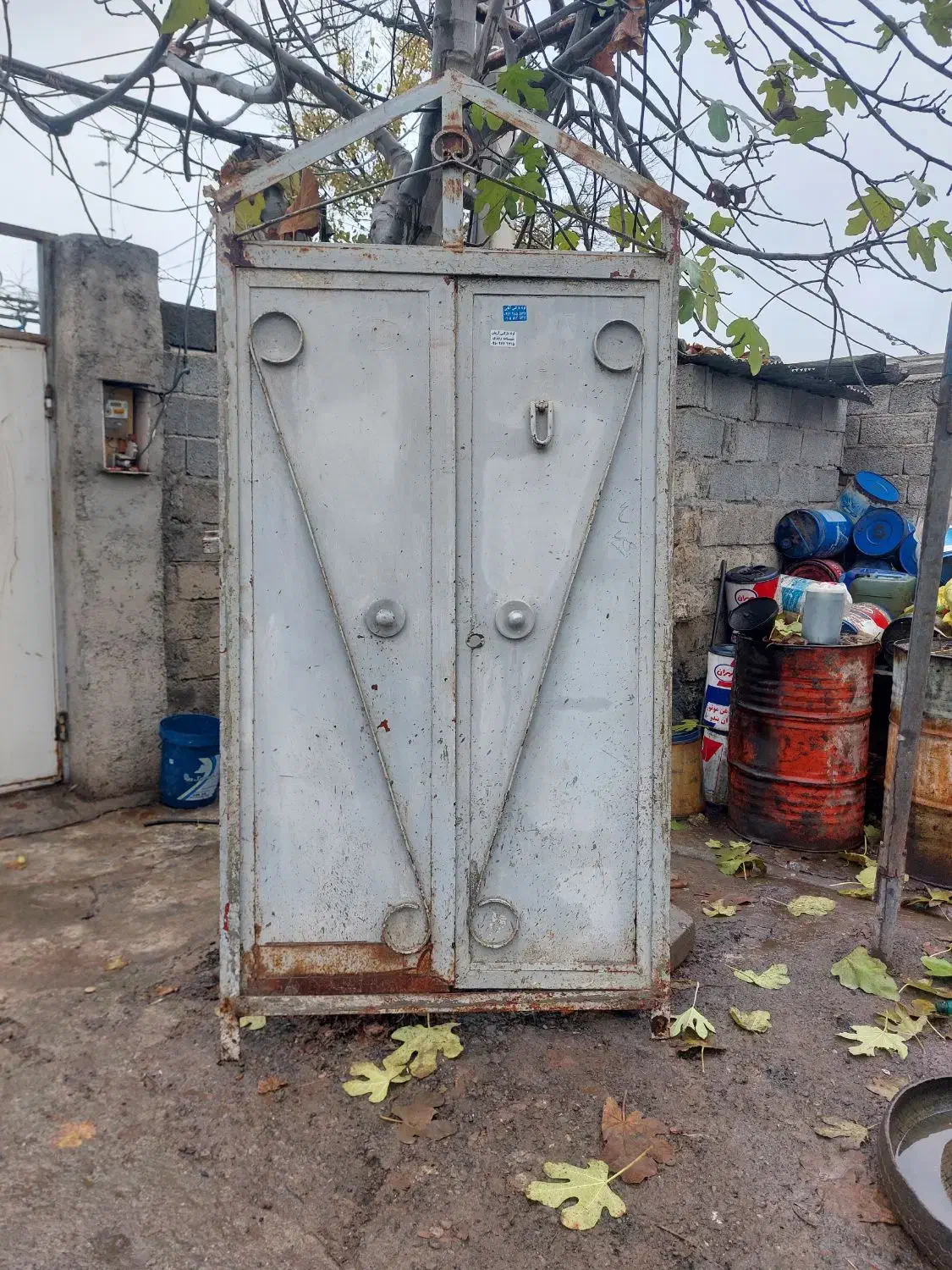 درب ورودی حیات|مصالح و تجهیزات ساختمان|پارس‌آباد, |دیوار