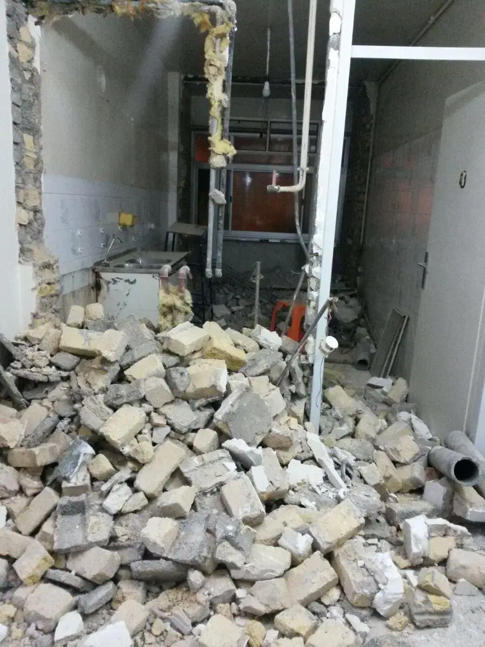 بنایی،دیوارچینی، ۰تا۱۰۰،و غیره|خدمات پیشه و مهارت|نسیم‌شهر, |دیوار