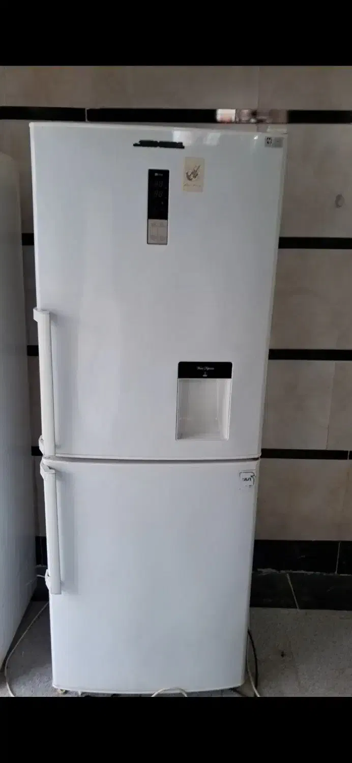 یخچال فریزر. الکتروجنرال|یخچال و فریزر|نسیم‌شهر, |دیوار