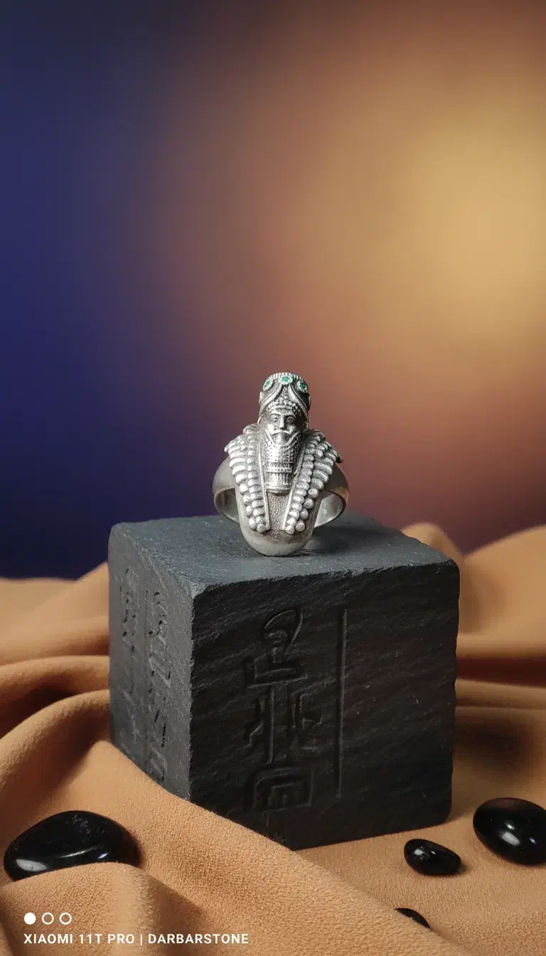 انگشتر نقره دست‌ساز طرح ذوالقرنین|کلکسیون اشیاء عتیقه|شهرضا, |دیوار