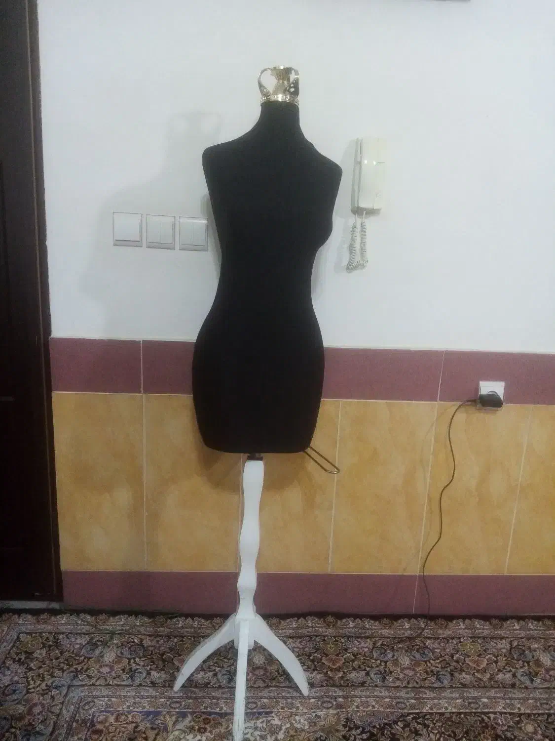 فروش چرخ خیاطی دینام دار ویک عدد مانگن وسردوز|چرخ خیاطی و ریسندگی|مهاباد (آذربایجان غربی), |دیوار