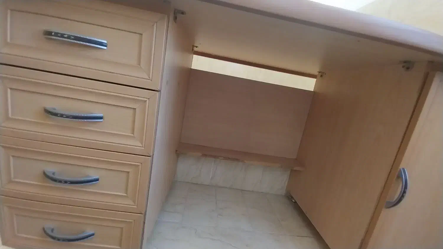 میز تحریر و میز کار|میز تحریر و کامپیوتر|اشکذر, |دیوار