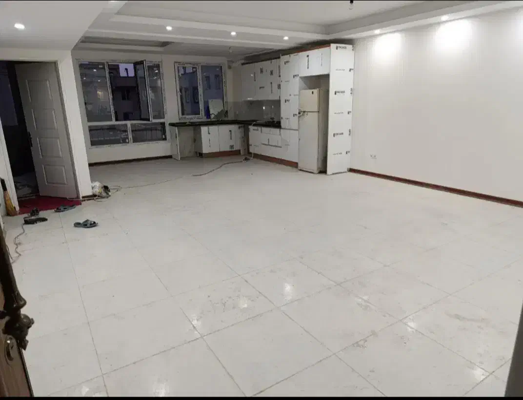 ۱۰۰ متر / ۲ خواب / فول / کلید نخورده