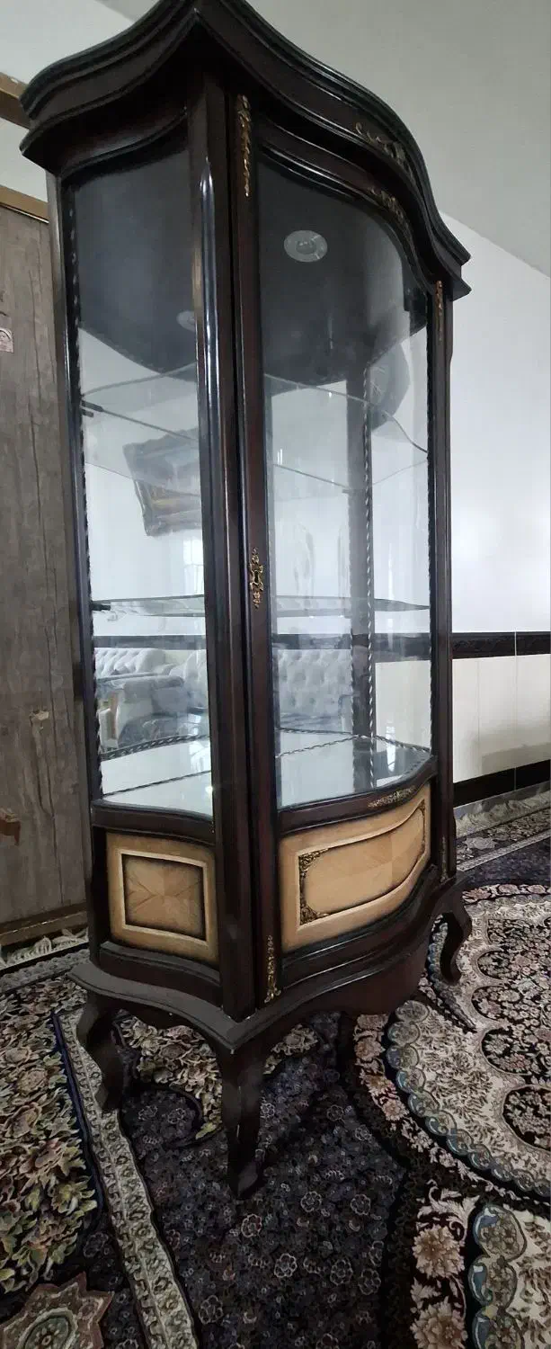 بوفه چوبی گردو|بوفه، ویترین، کنسول|بروجرد, |دیوار