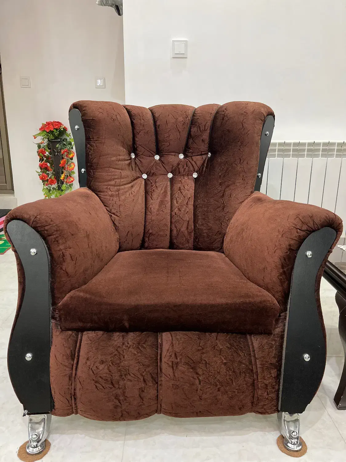 مبل راحتی بهمراه میز ناهار خوردی و میز تلویزیون|مبلمان خانگی و میز عسلی|کلاردشت, |دیوار