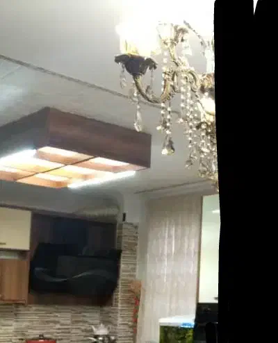 ویترین  کلاسیک  و یک جاکفشی جدا و نمای چوب روی سقف|بوفه، ویترین، کنسول|کرج, مطهری|دیوار