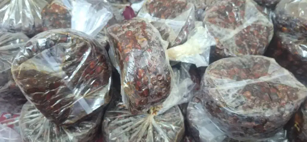 خرما منوجان مرداسنگ|خوردنی و آشامیدنی|منوجان, |دیوار