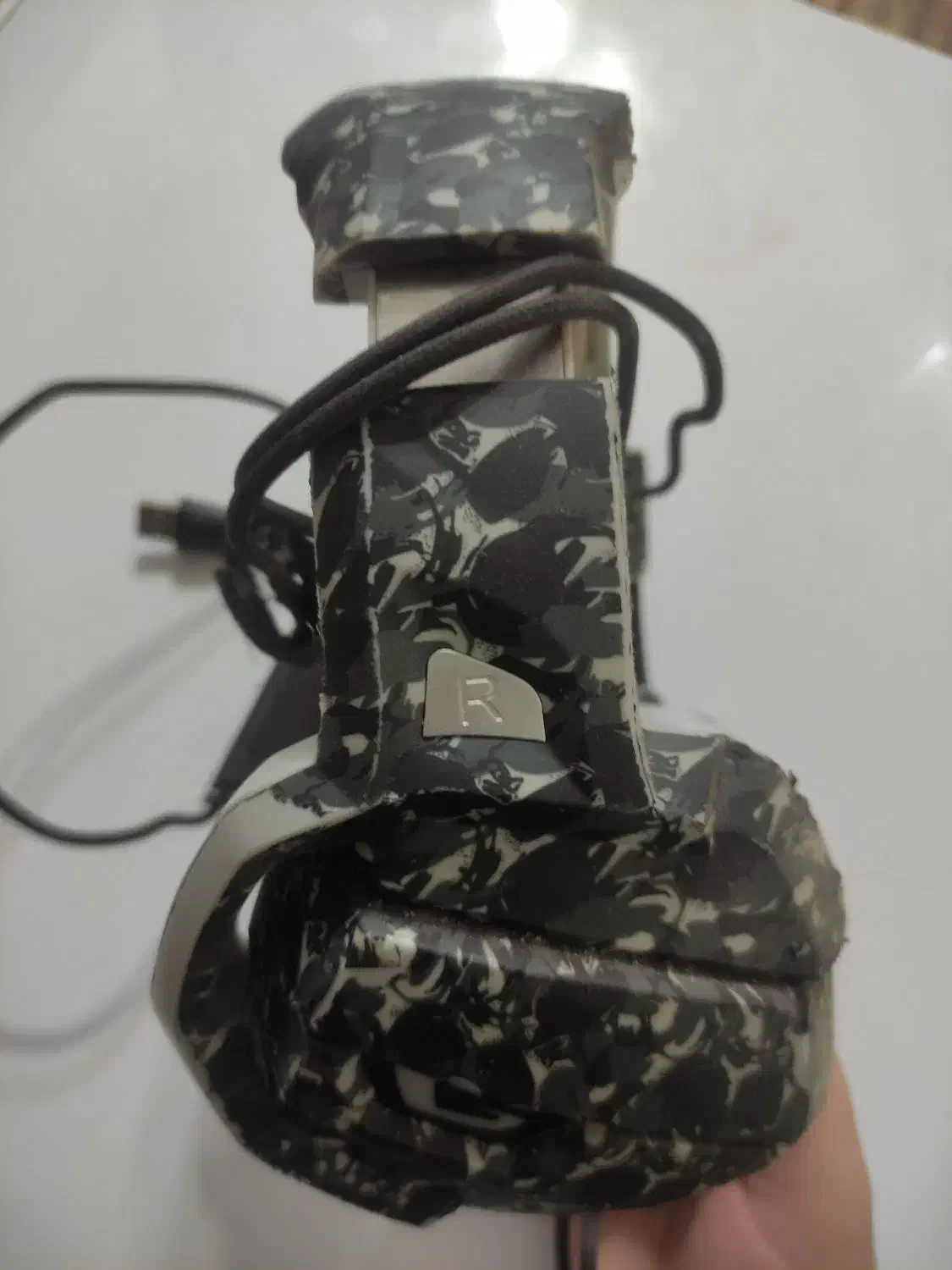 هدفون اونیکوما|قطعات و لوازم جانبی رایانه|پرند, فاز ۵|دیوار