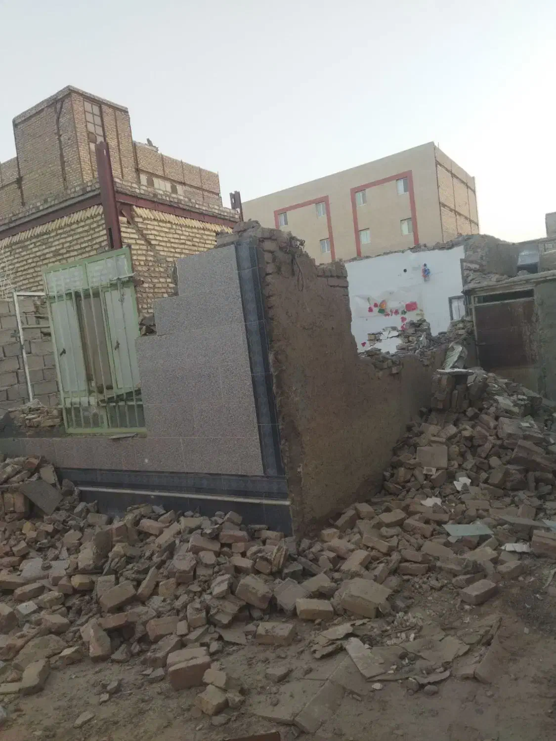 تخریبوکندهکاریباپیکور|خدمات پیشه و مهارت|زابل, |دیوار