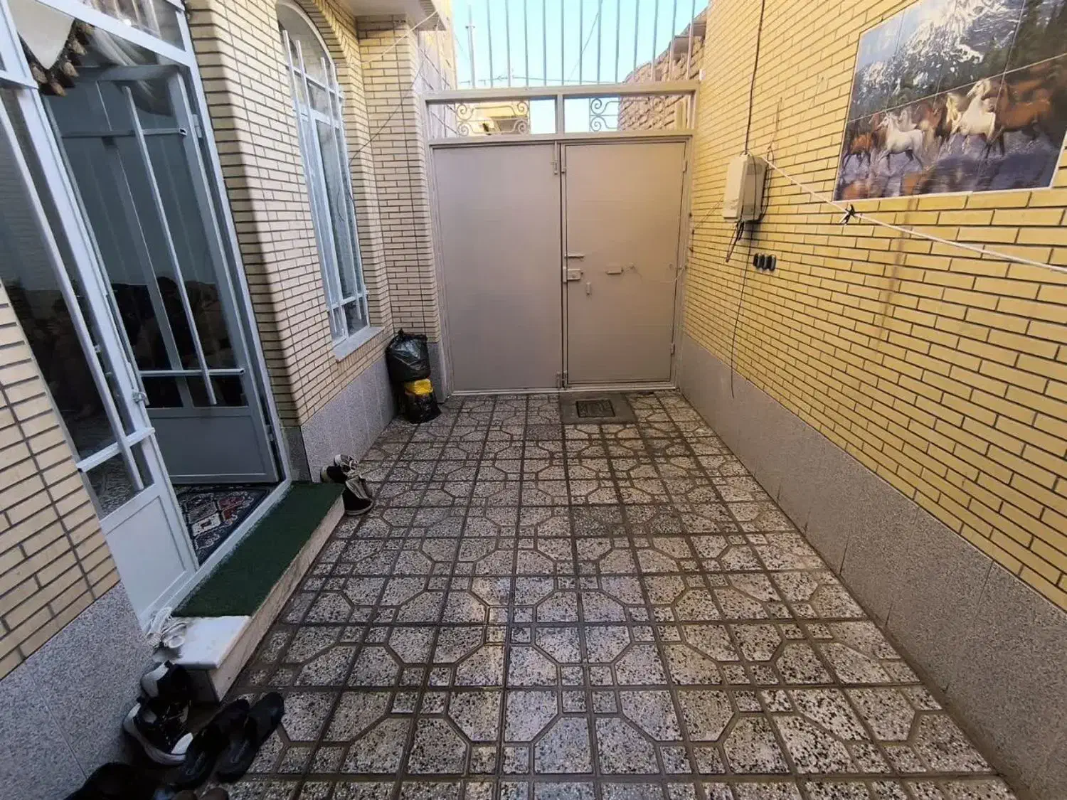 خونه حیاط دار|فروش خانه و ویلا|شهرضا, |دیوار