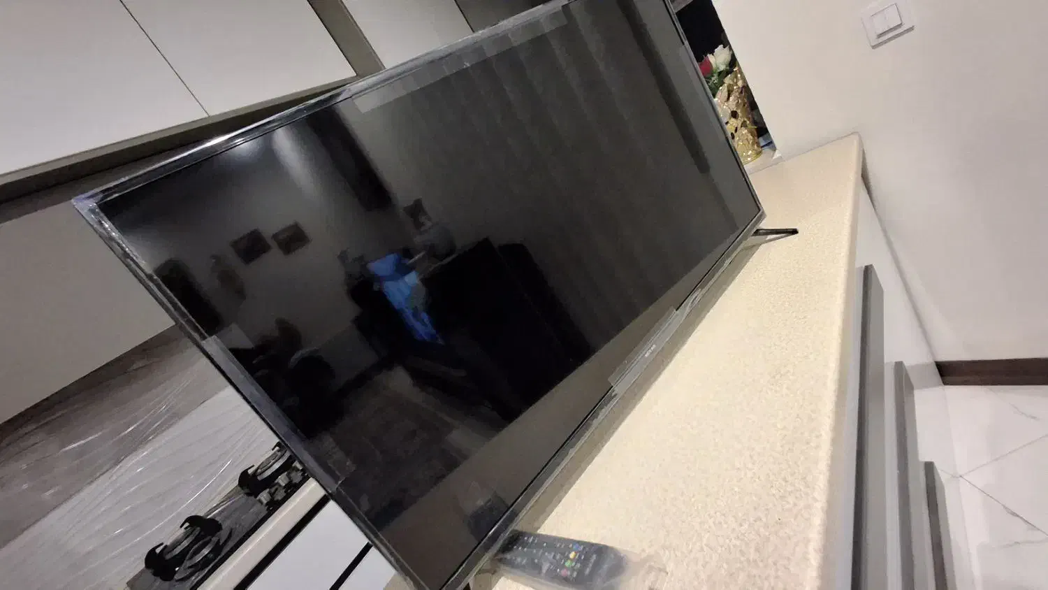 تلوزیون ۴۳ برند نکسار neksar اکبند|تلویزیون و پروژکتور|تهران, تاکسیرانی|دیوار