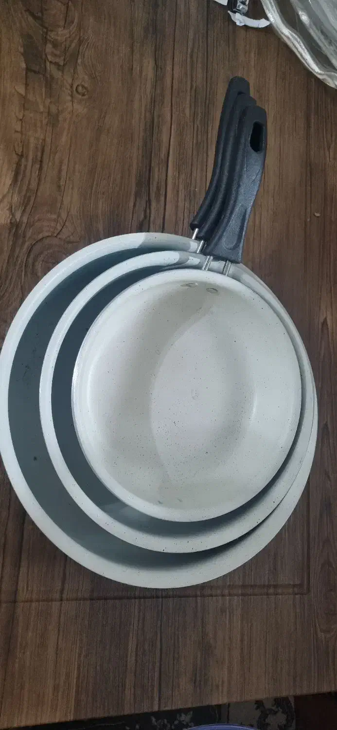 ماهیتابه|ظروف پخت‌وپز|رودسر, |دیوار