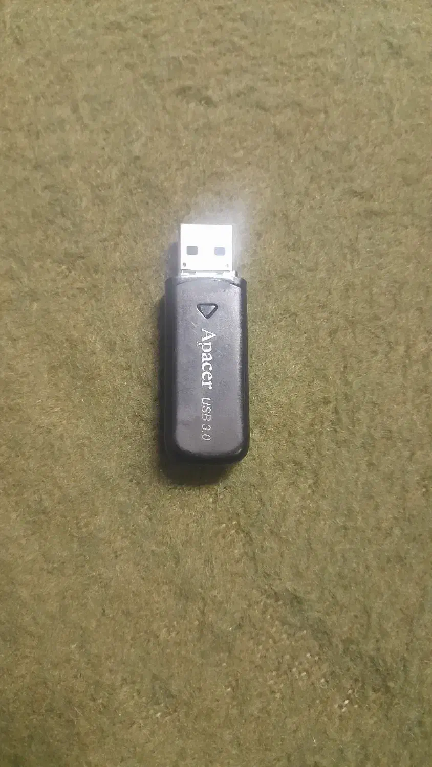 سلام ۱عدد فلاش فروشی|لوازم جانبی موبایل و تبلت|اصفهان, محله سفلی|دیوار