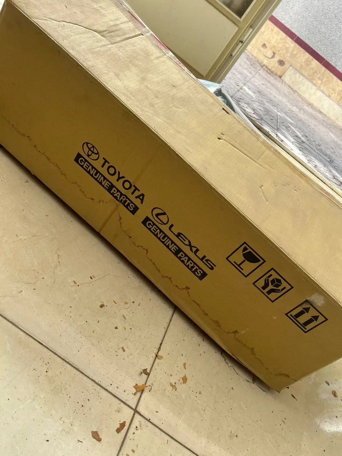 چراغ خودرو تویوتا کرولا ۲۰۱۵|قطعات یدکی و لوازم جانبی|تهران, شهرک غرب|دیوار