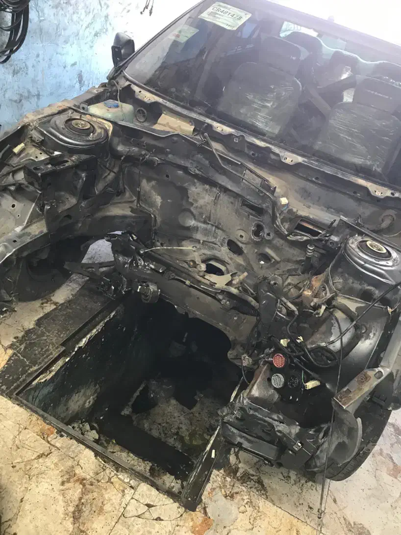 ۴۰۵تصادفی|خودرو سواری و وانت|قم, شهرک فاطمیه|دیوار