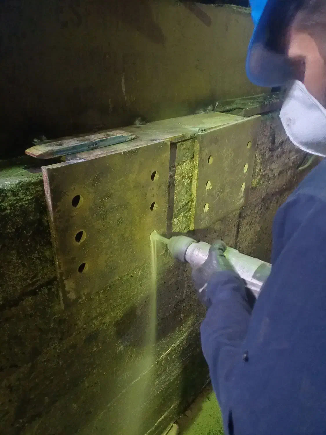 کاشت میلگرد نصب صحفه انکر بلت مقاوم سازی بتن تخریب|خدمات پیشه و مهارت|اصفهان, خانه اصفهان|دیوار