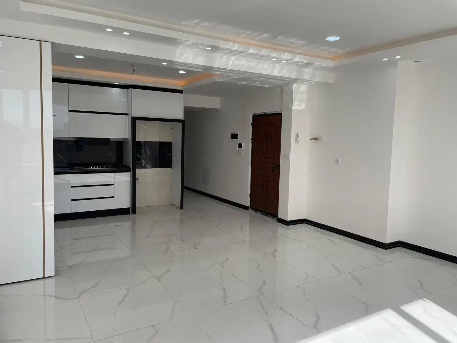 رهن و اجاره آپارتمان لوکس ۹۰ متری|اجارهٔ آپارتمان|ازنا, |دیوار