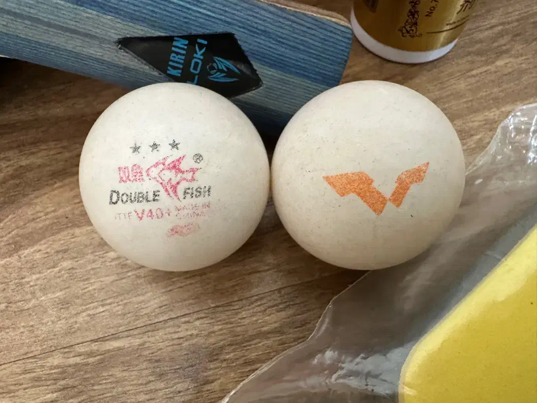 راکت و توپ و تجهیزات تنیس روی میز|تجهیزات ورزشی|شیراز, شهرک بزین|دیوار