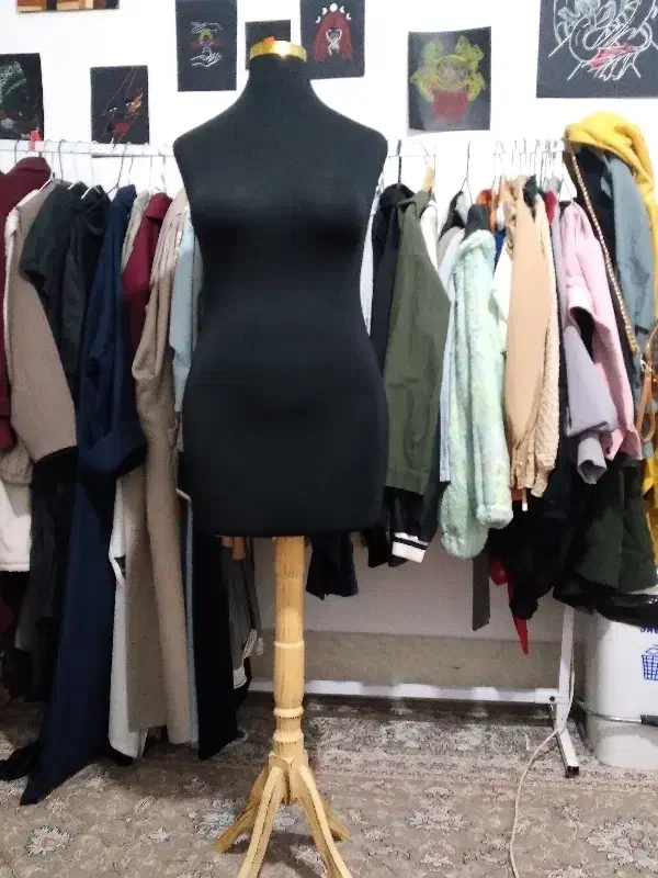 مانکن سوزن خور و اتو خور پایه چوبی|لوازم خیاطی و بافتنی|قم, زنبیل آباد|دیوار